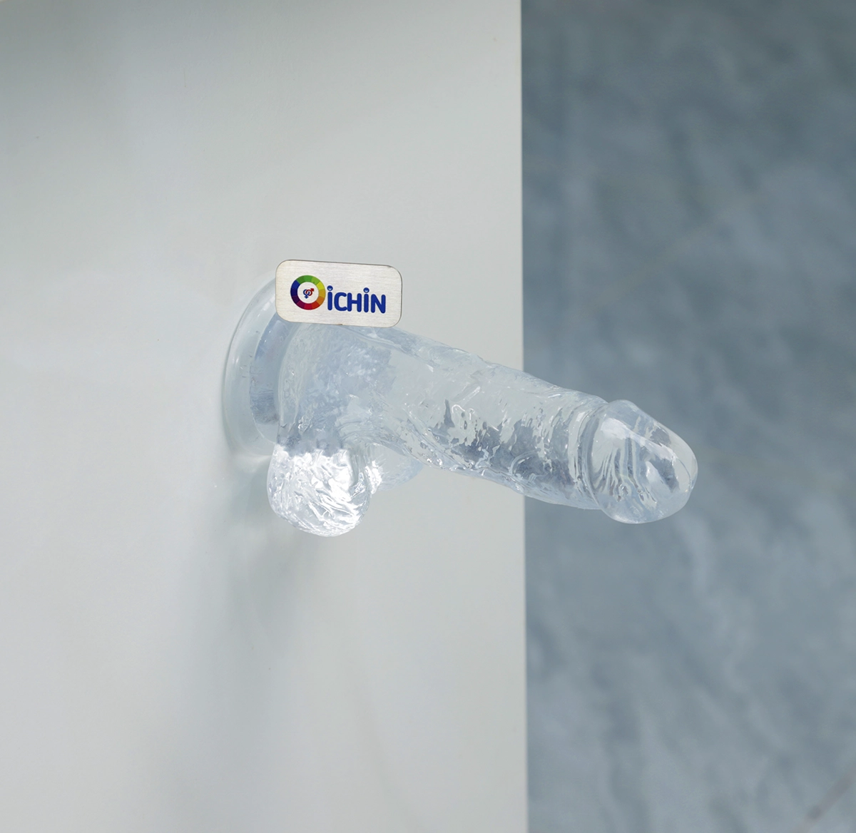 Đế gắn tường SUPPER COCK silicone trong suốt cận cảnh