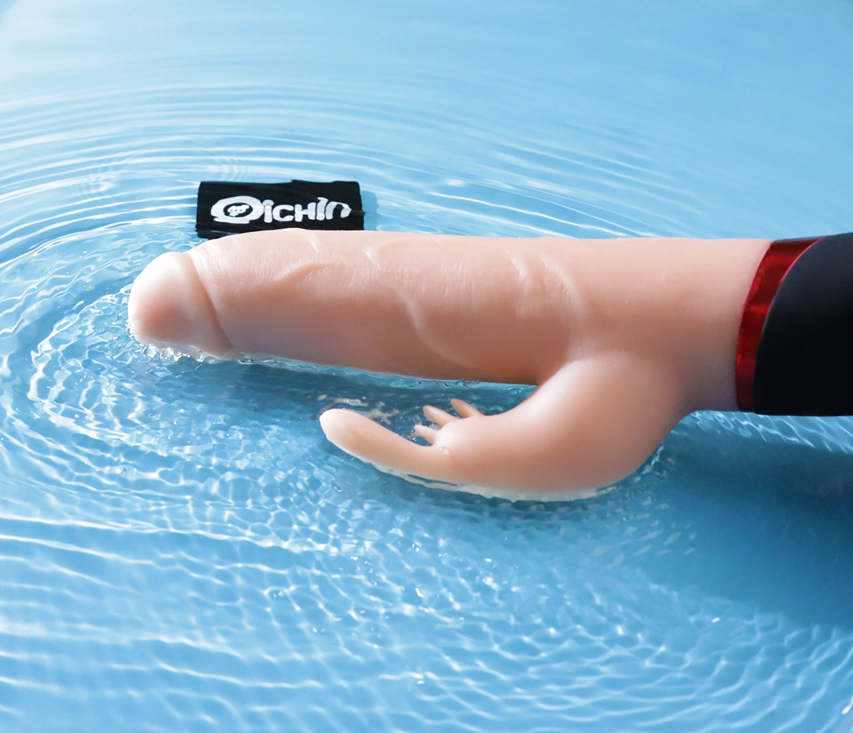 Rung động mạnh mẽ trên nước