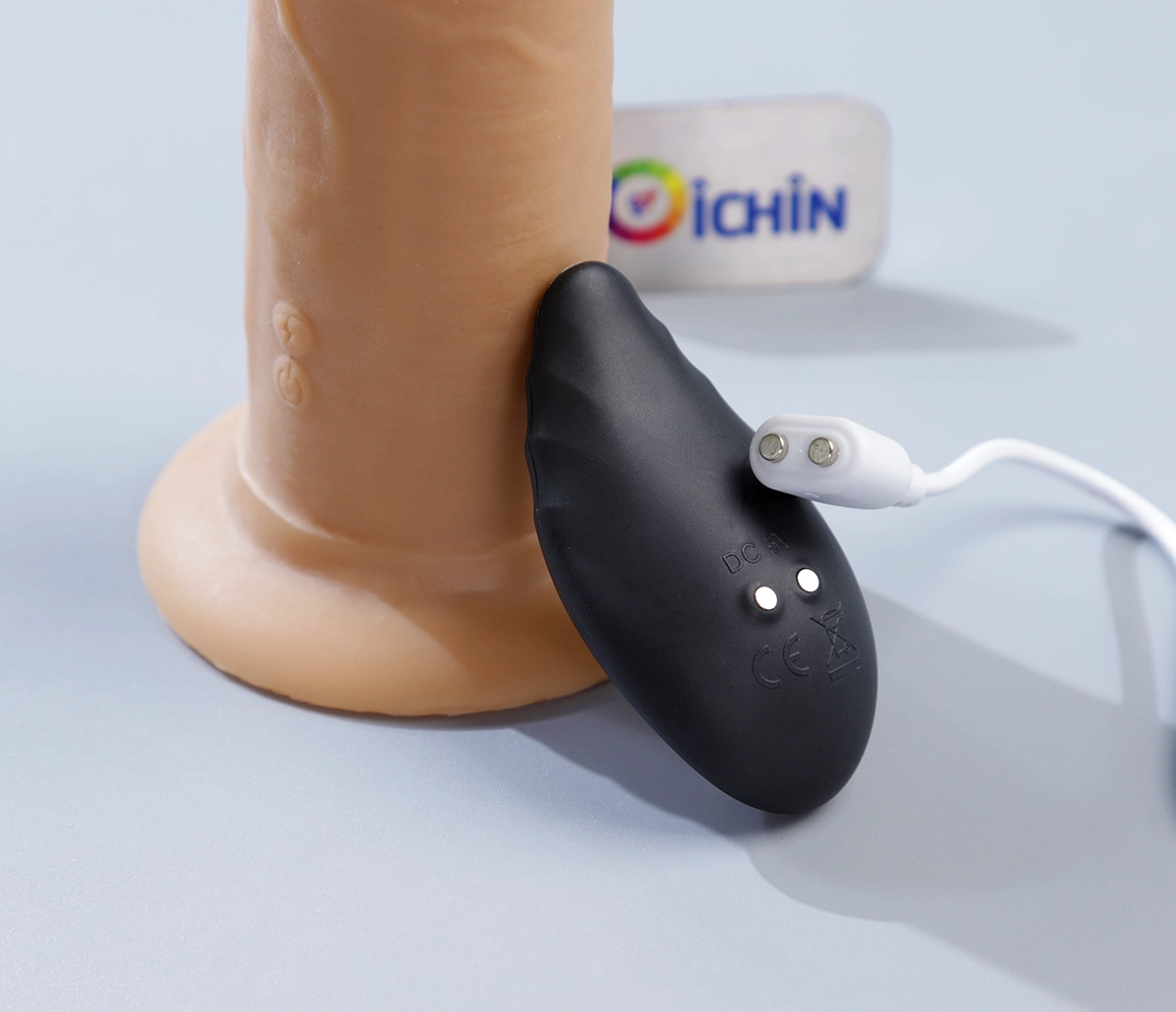 Sạc lại bằng cáp USB dễ dàng