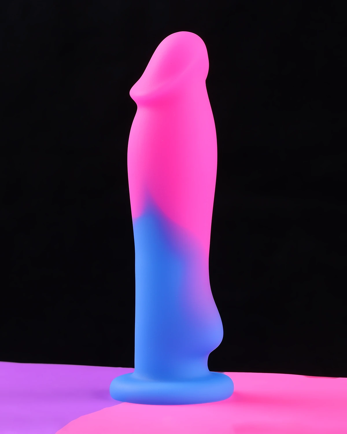 Cu giả Loving World Knight thiết kế chi tiết và cẩn thận