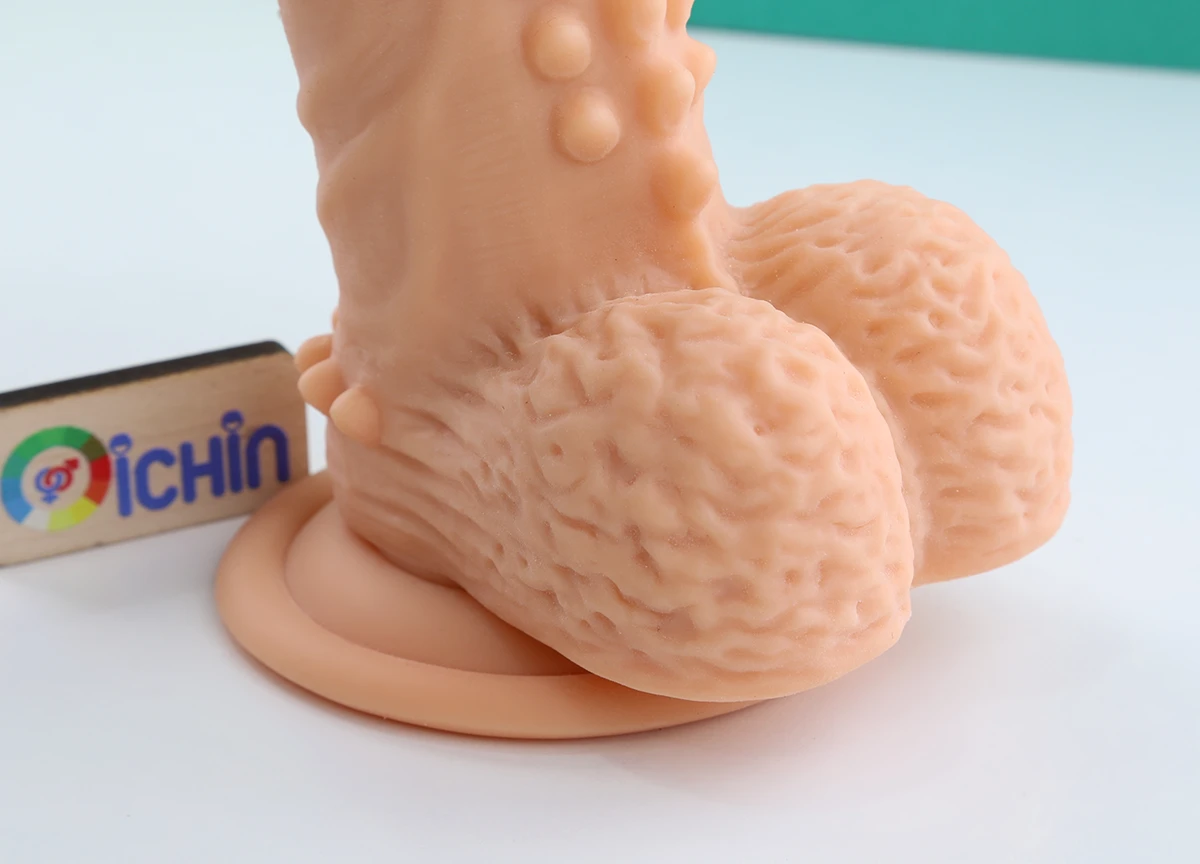 Phần bìu nhăn nheo tự nhiên và chân thật