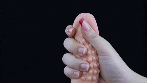 Cu giả của YEAIN có phần đầu dương vật mềm mịn