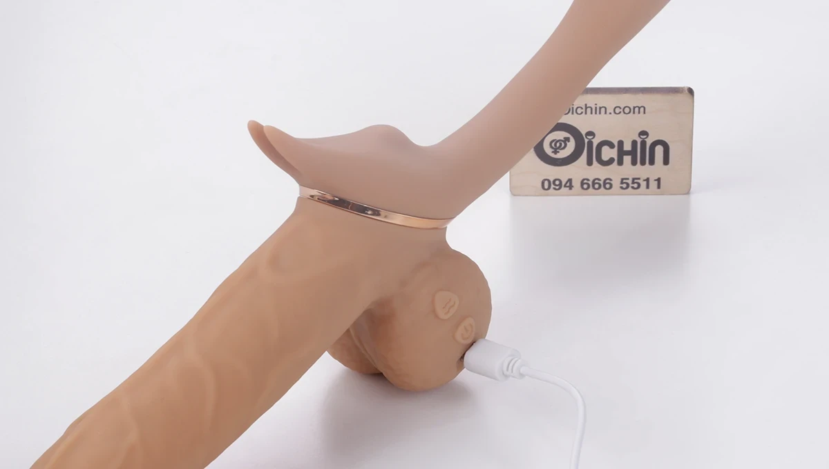 Yeain Double Enjoy Cannon sử dụng chân sạc từ tính hiện đại