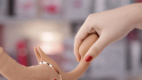 Double Enjoy Cannon Yeain có thể bẻ cong phần sau tùy thích