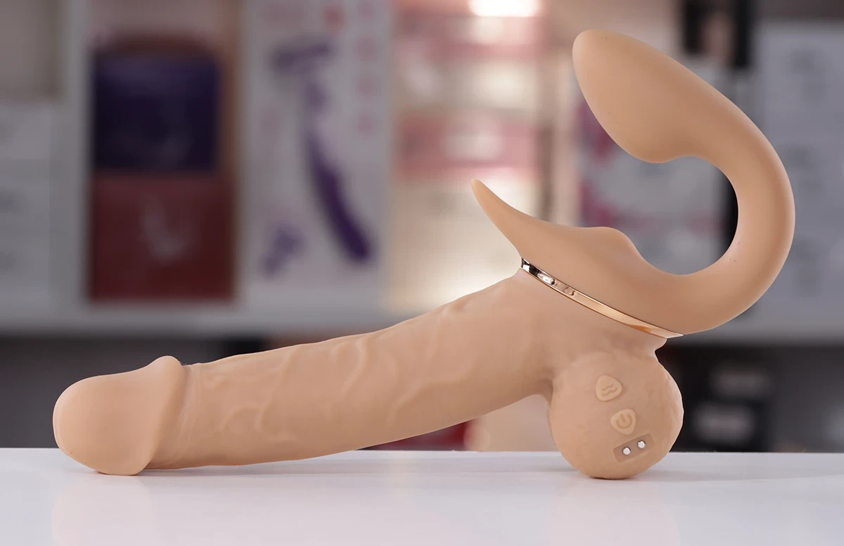 Yeain Double Enjoy Cannon thiết kế lạ mắt cho les