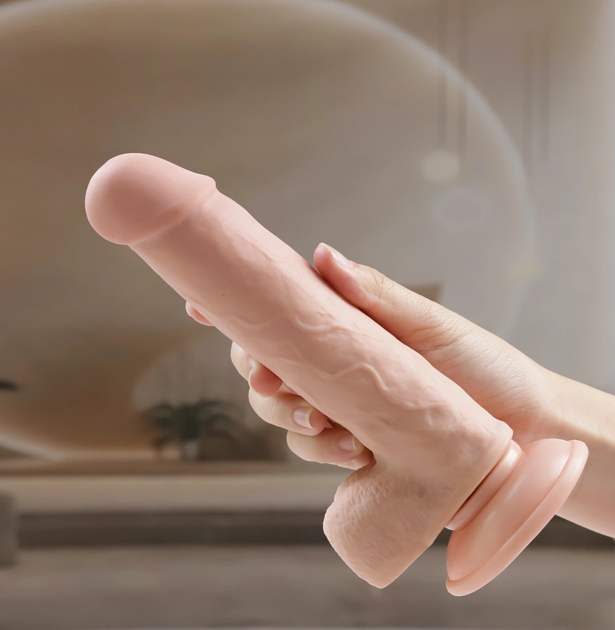 Lovetoy Sliding-Skin 8 inch được chụp thực tế bởi Oichin