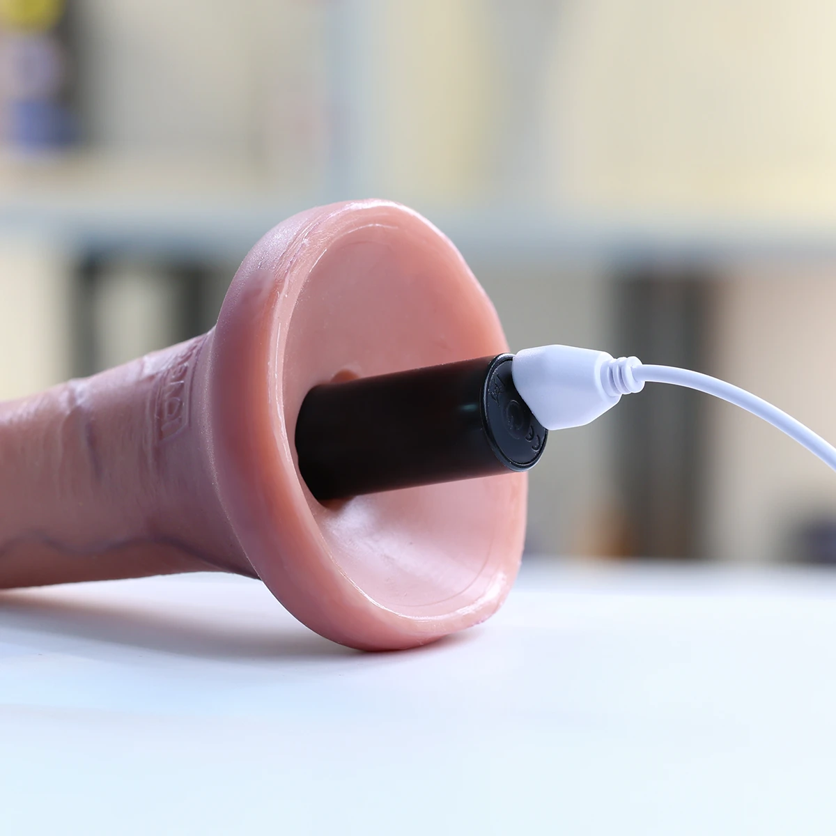 Thời gian sạc khoảng 2 giờ cho 1 giờ sử dụng