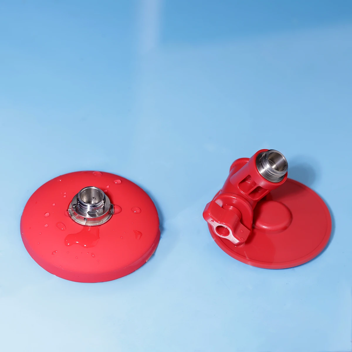 2 đế gắn tường khác nhau