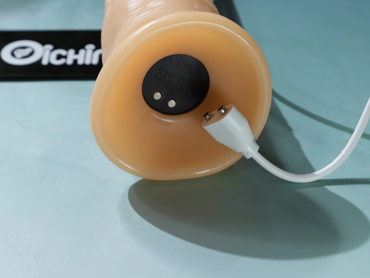 Pin sạc tiện lợi, dùng trong 90'