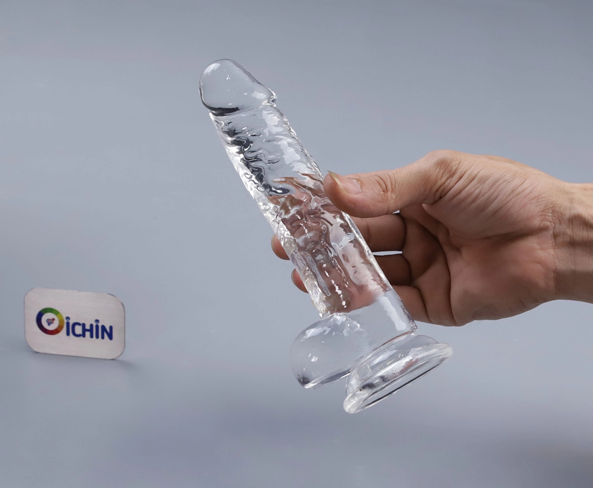 Cu giả trong suốt Enduro Blaster được làm từ silicone mềm mại