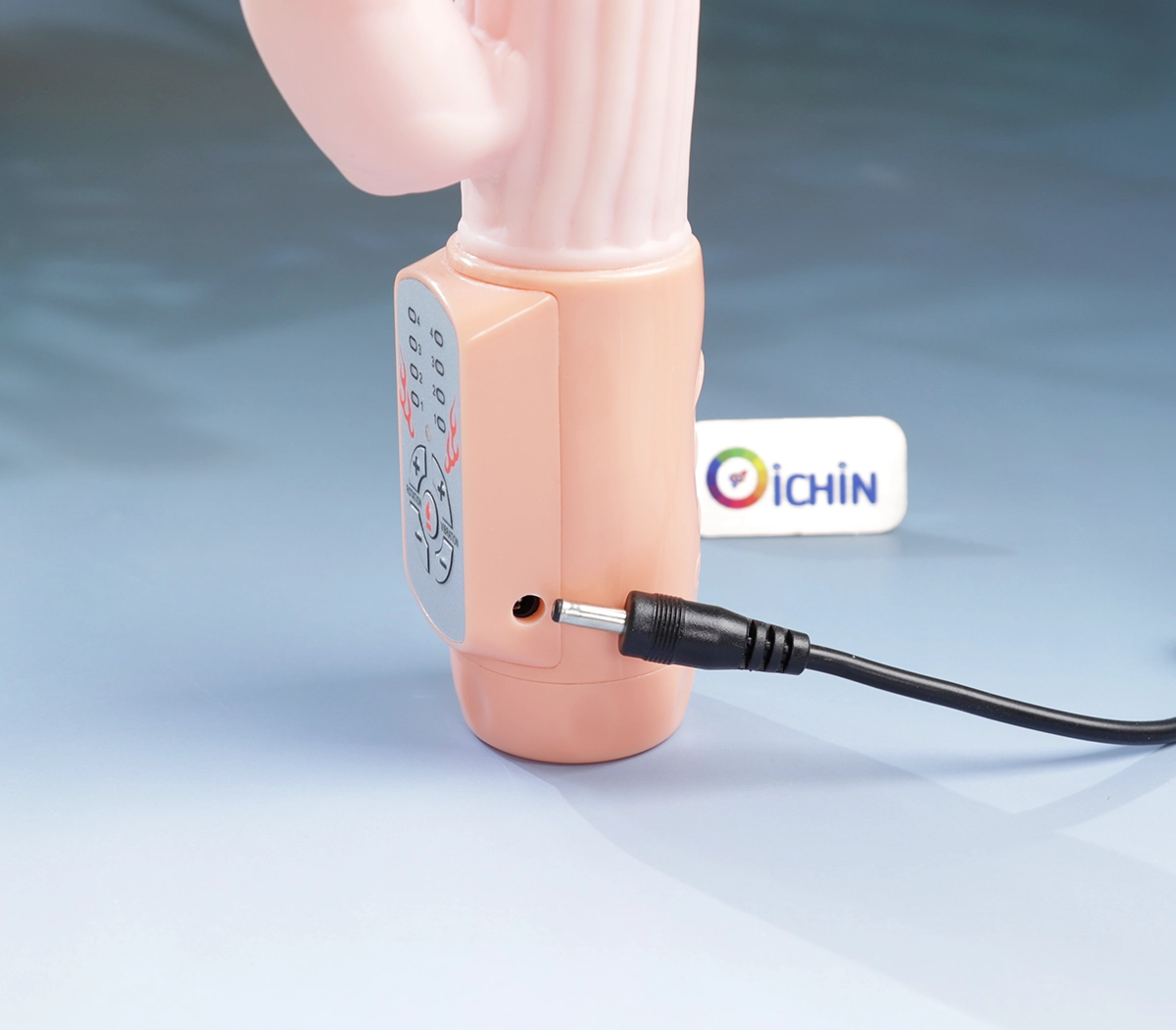 Ảnh chân sạc của cu giả Lybaile