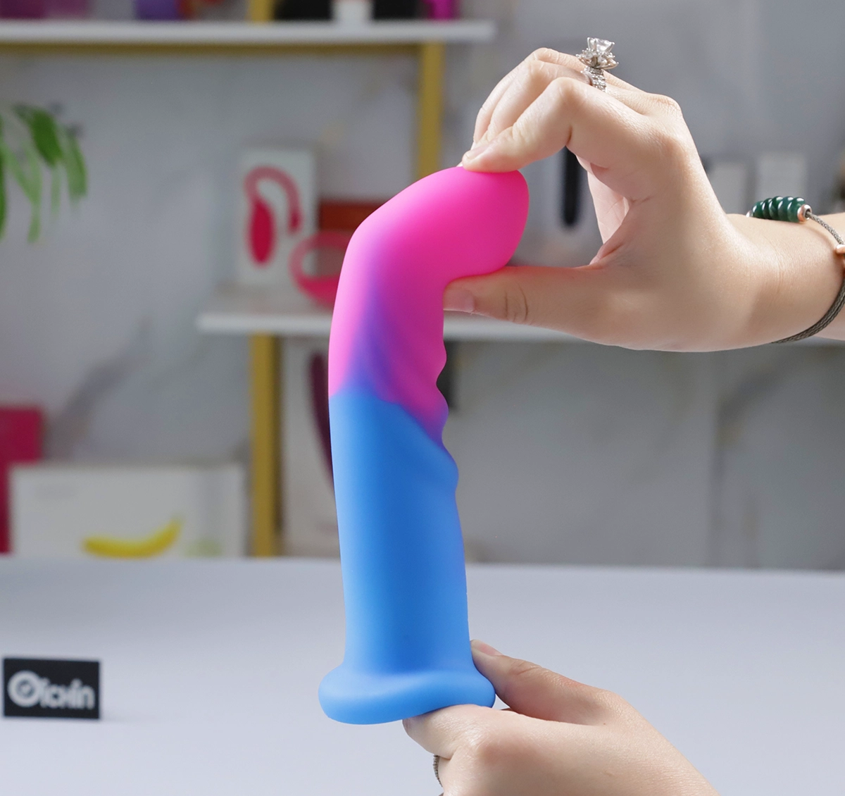 Bẻ cong phần đầu cu giả