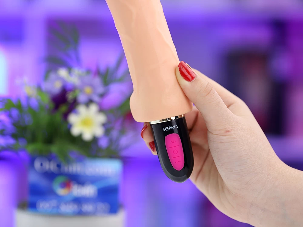 Dương vật giả Warrior còn có thể tỏa nhiệt ấm áp