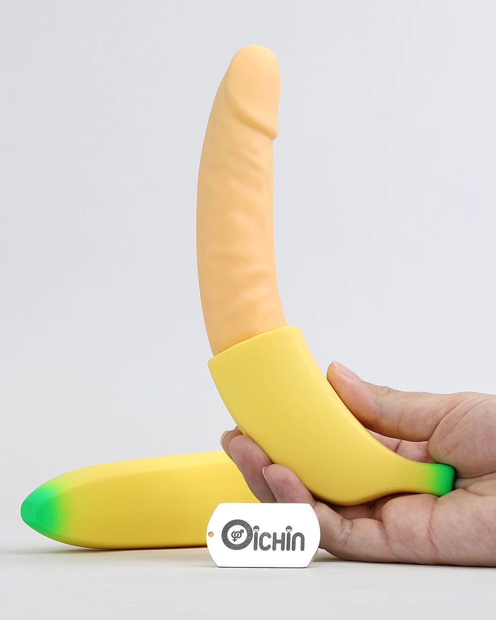 Dương vật giả ngụy trang hình trái chuối