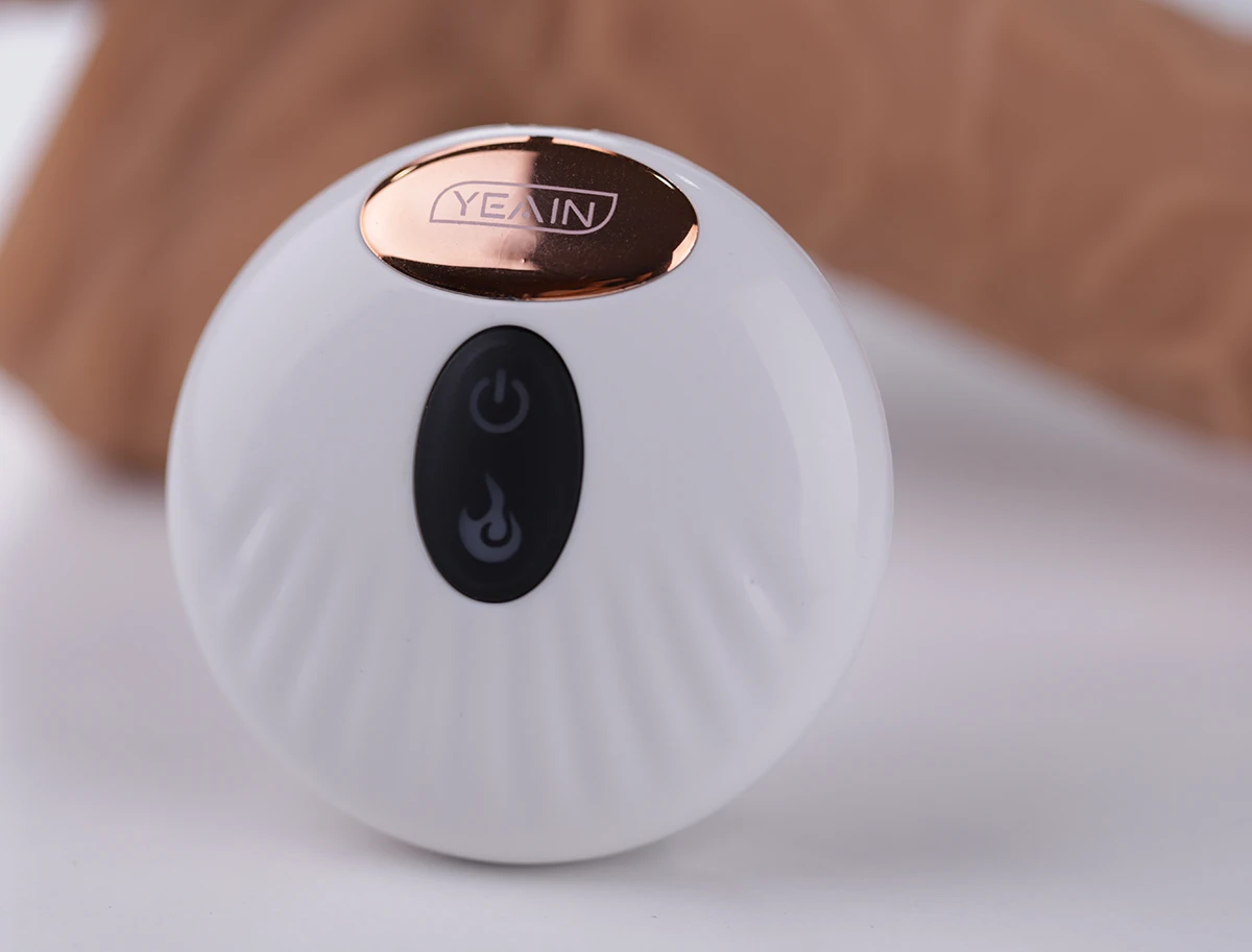 điều khiển từ xa cực kỳ tiện lợi. Remote sử dụng pin 23A.