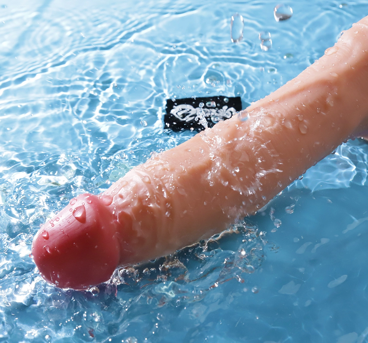 Hoàn toàn không thấm nước