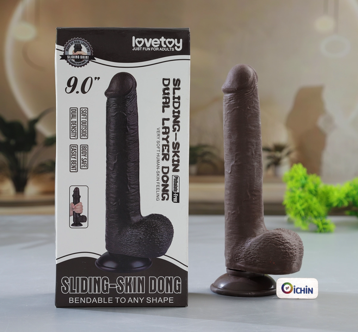 Vỏ hộp Lovetoy Sliding-Skin 9 inch màu đen cỡ nhỏ