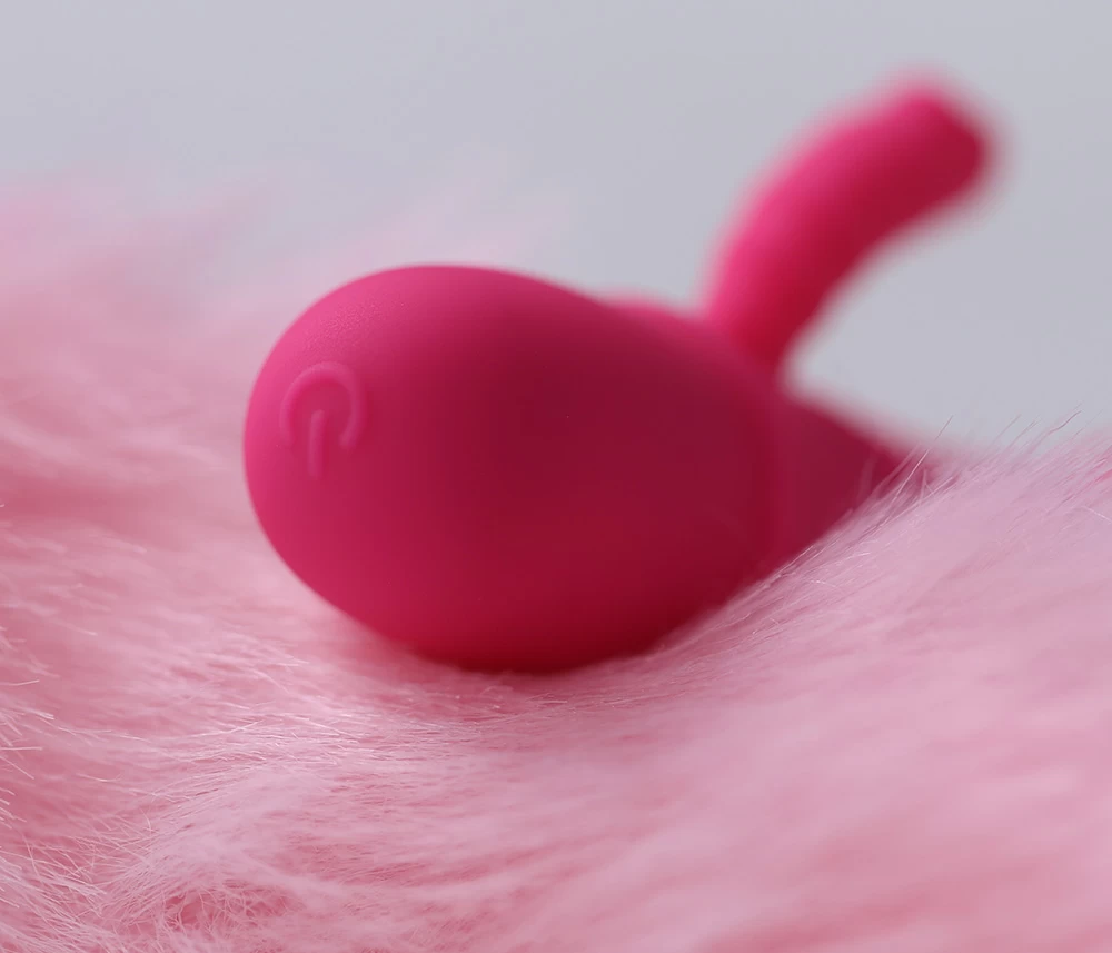 nhánh nhỏ sẽ giúp cô bé có được sự mơn trớn