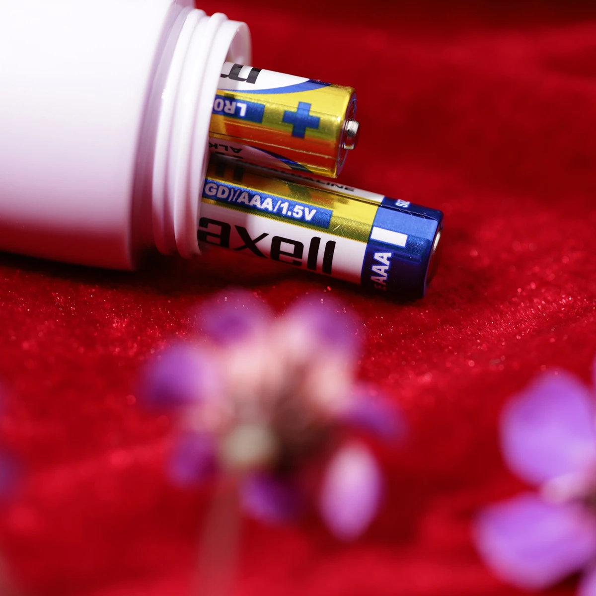 Máy rung tình yêu Snappy dùng 2 pin AAA 