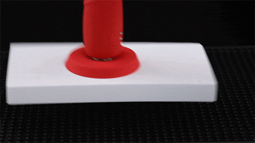 Đế gắn tường vô cùng chắc chắc Lovense Gravity