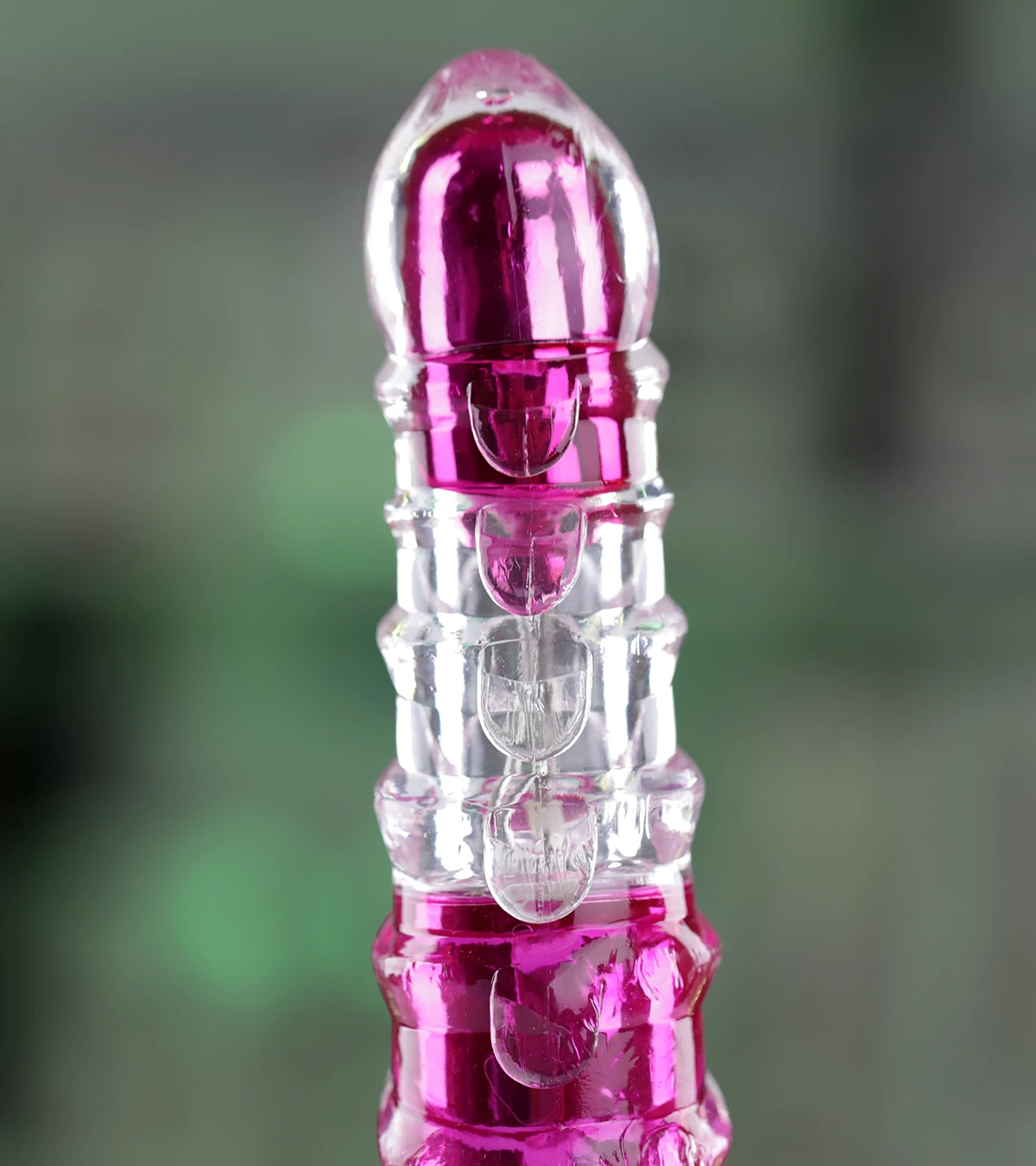 Dương vật giả xoắn rung ngoáy