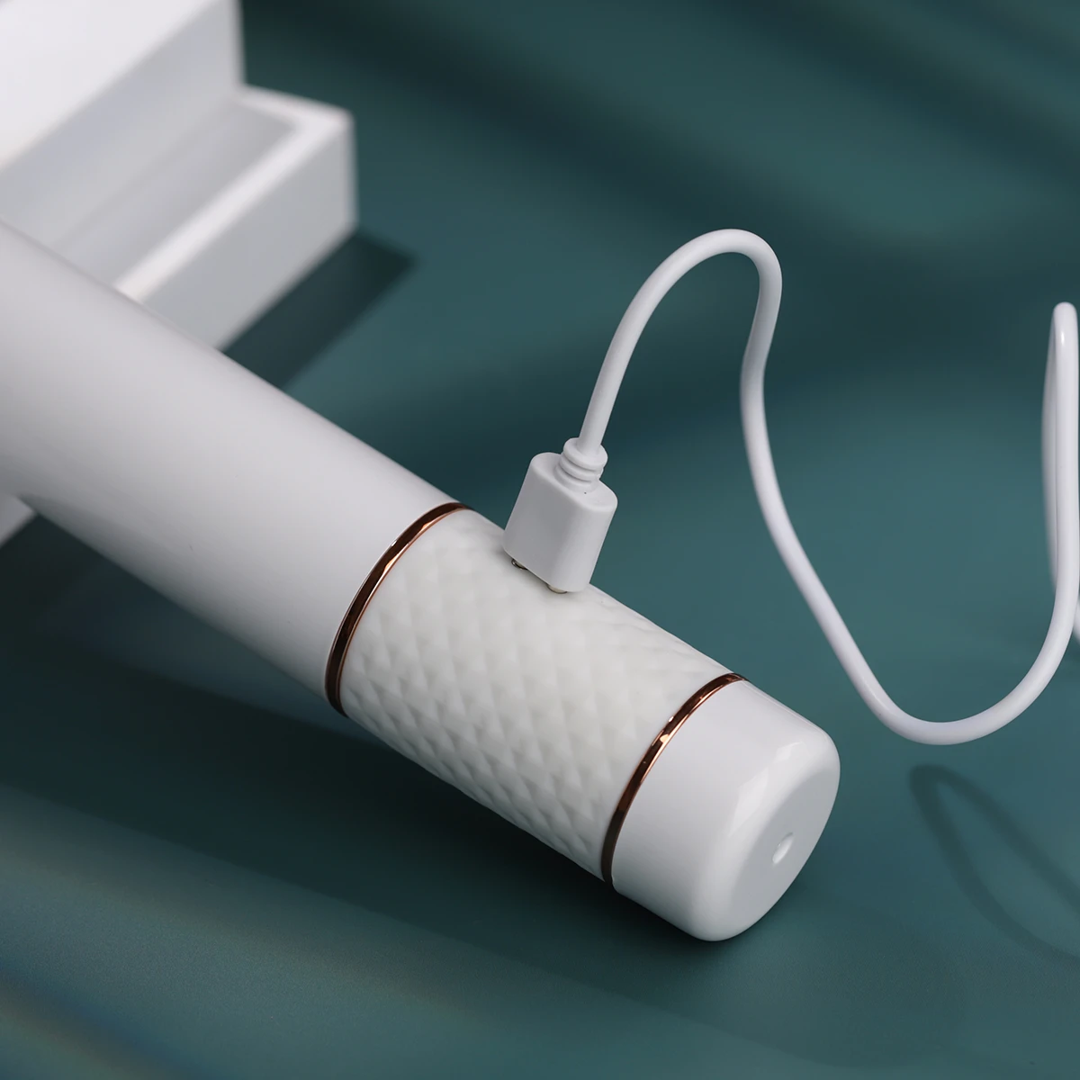 Cu giả có rung LeTeam Telescopic sạc 2 giờ dùng 1 giờ