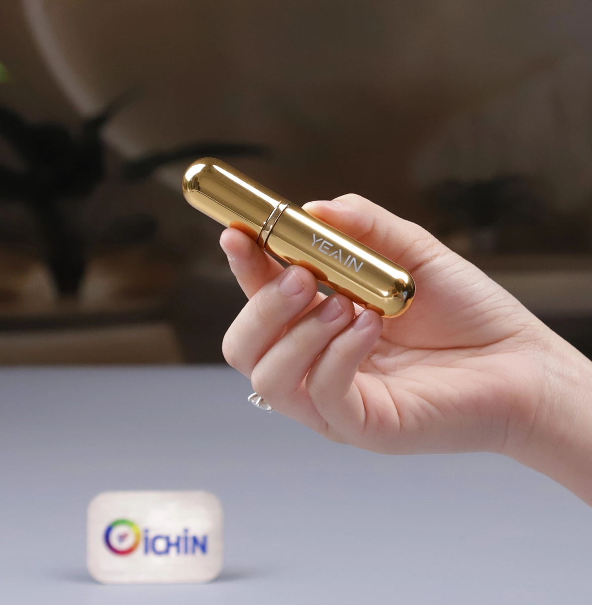 Nhỏ gọn, càm tay dễ dàng