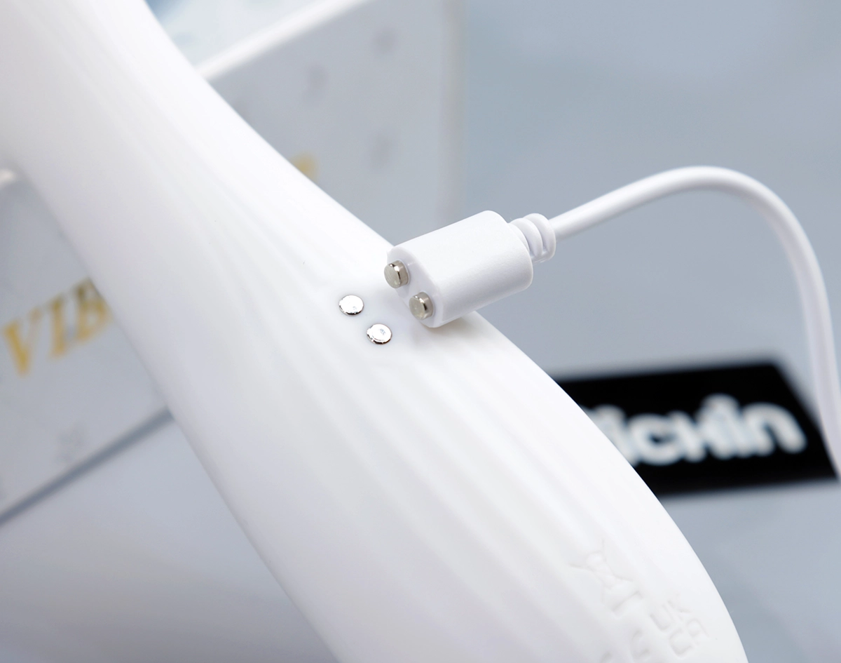 Chân sạc từ tính hiện đại