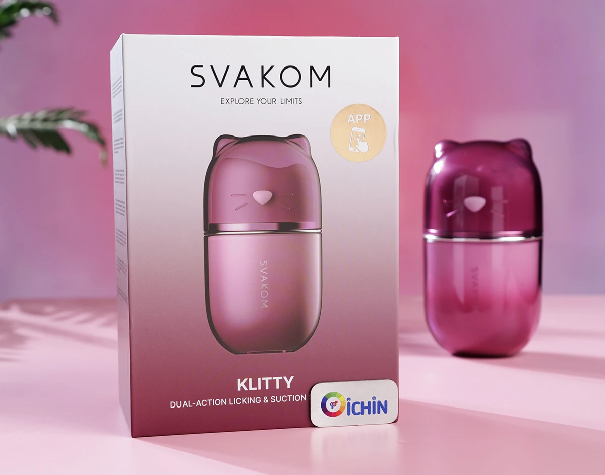 Hộp đóng gói Svakom Klitty với thiết kế mèo hồng