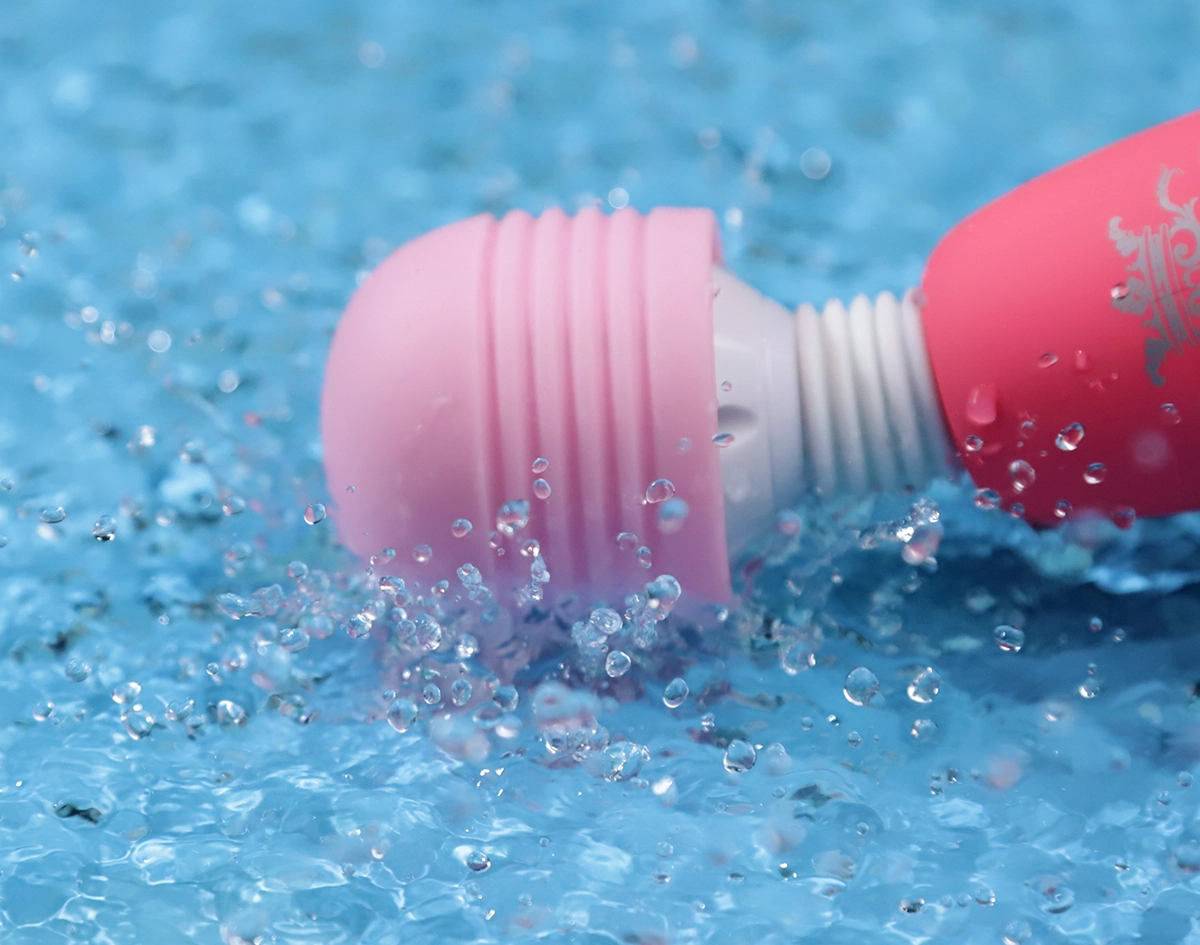 Massage âm đạo Luoge còn có thêm 1 nút bấm