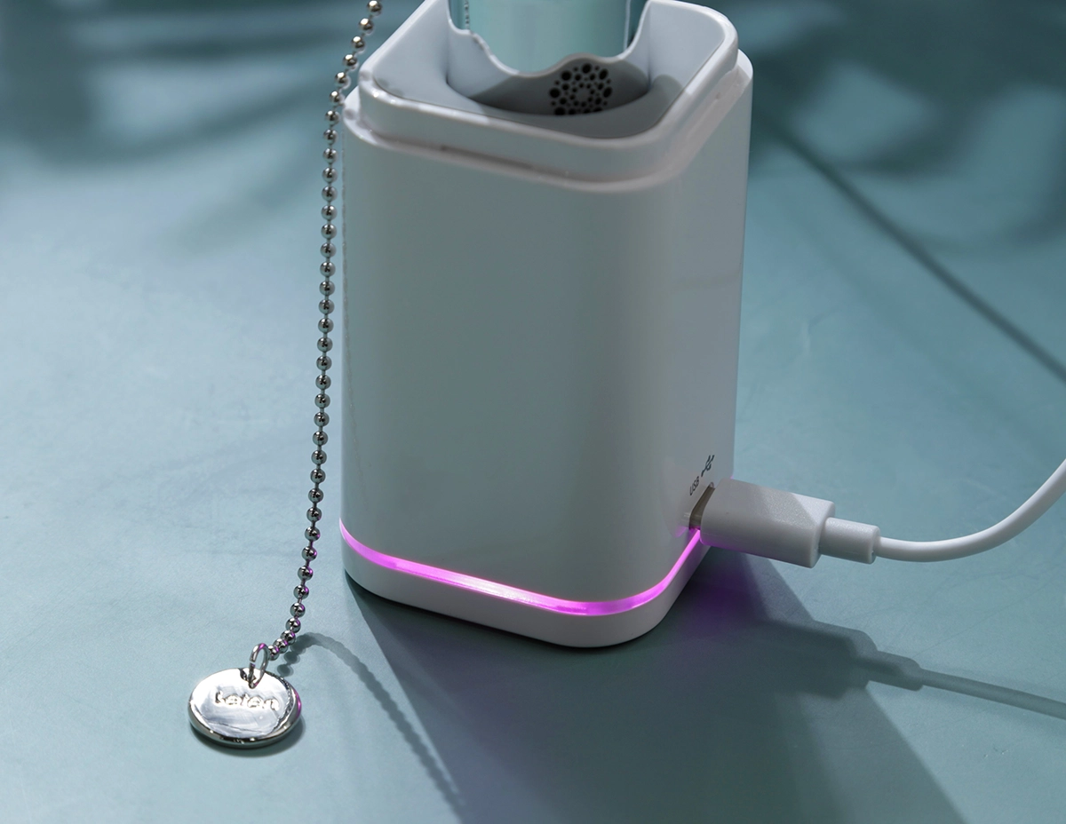 Đèn sáng khi sạc