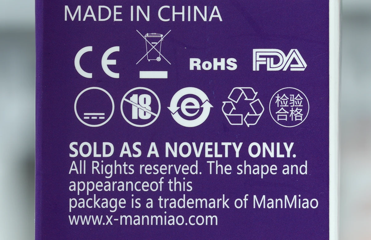 tiêu chuẩn CE, RoHS của liên minh châu Âu hay FDA của Hoa Kỳ.