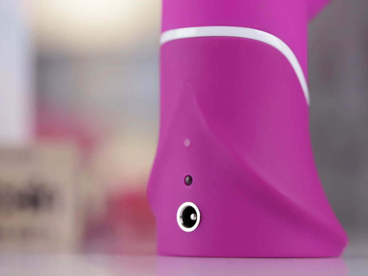 Sạc 2 giờ, dùng 1 giờ