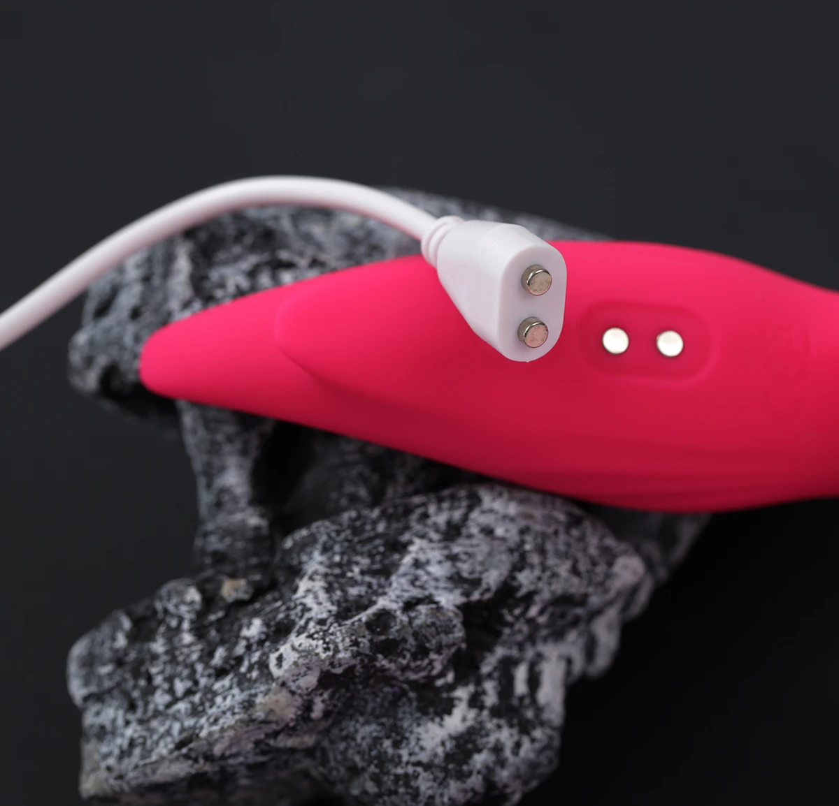 Chân sạc từ tính hiện đại