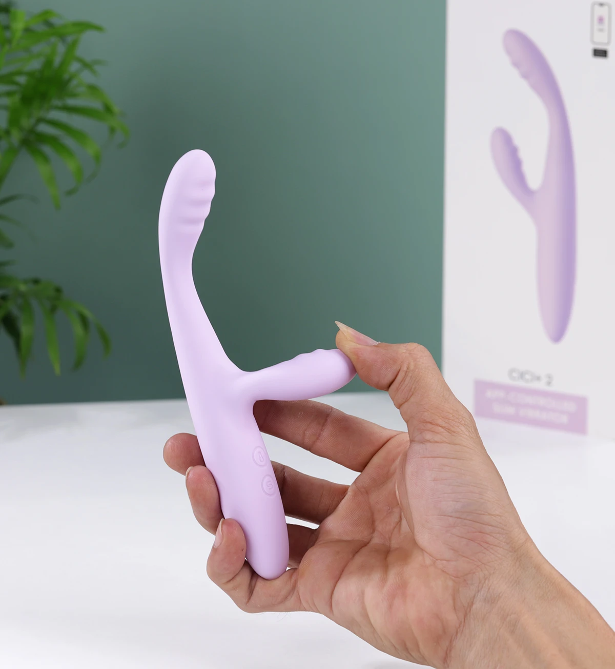 Svakom Cici Plus 2 được làm từ silicone y tế