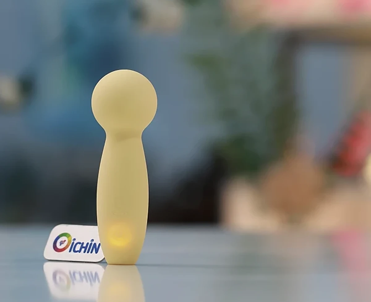 Blenva Bloomi cùng với logo Oichin