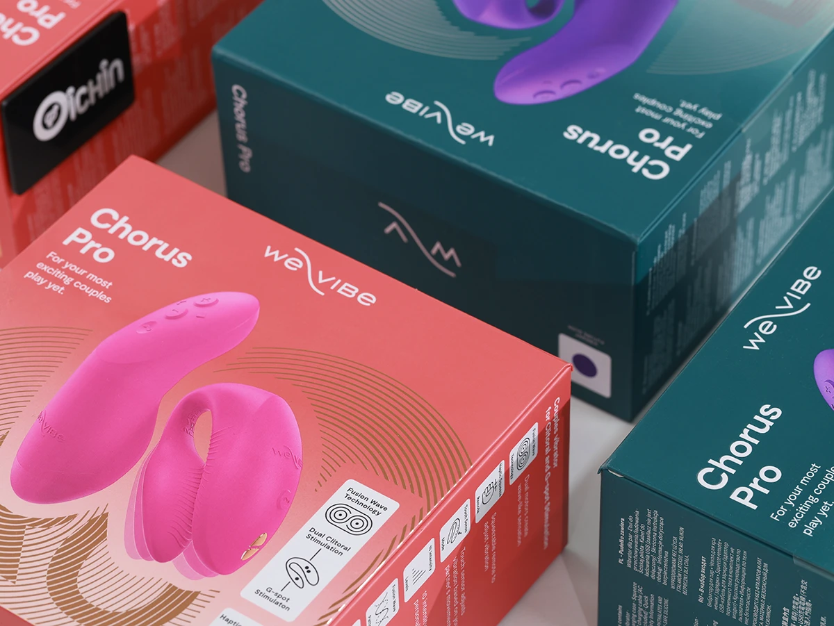 Kết hợp vỏ hộp với nhau cùng logo Oichin