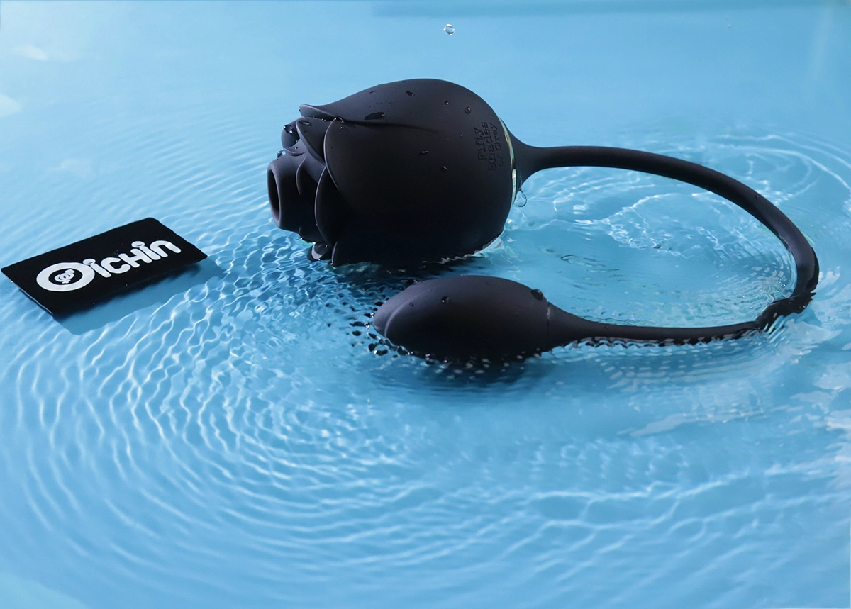 Rung động mạnh mẽ trên nước