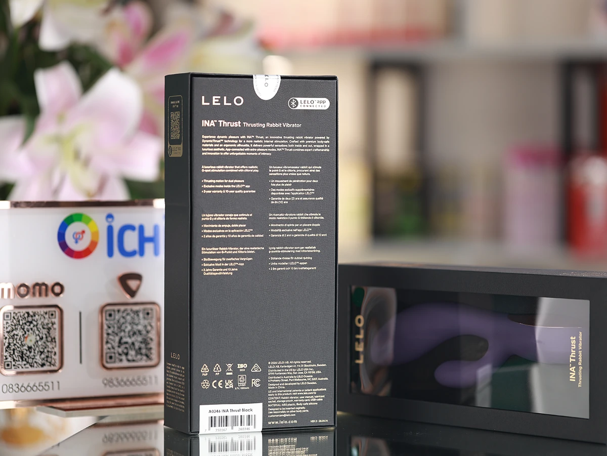 Vỏ hộp Lelo Ina Thrust kết hợp App với thiết kế đen sang trọng
