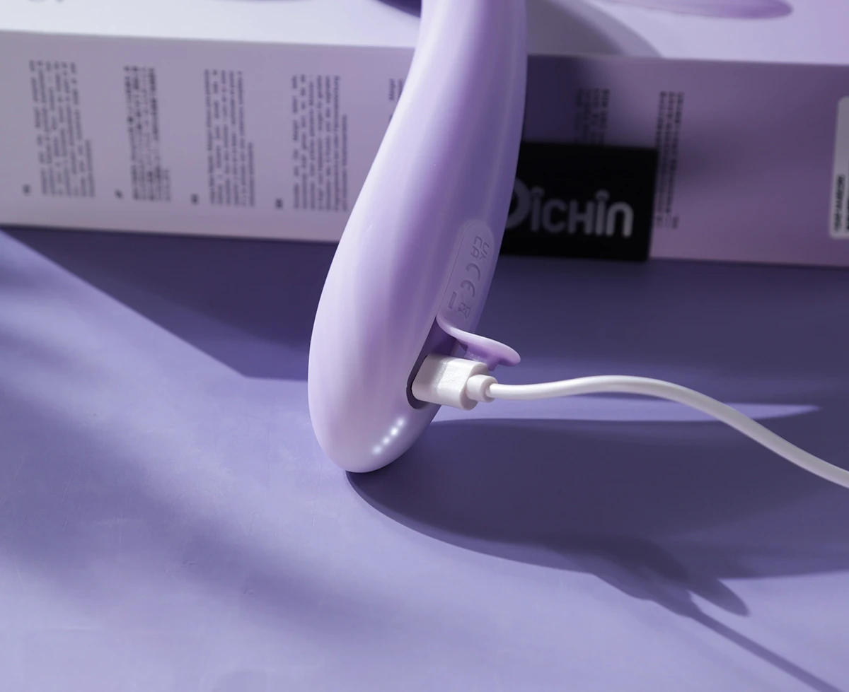 Cổng sạc USB máy rung điểm G Svakom Margot cận cảnh kết nối