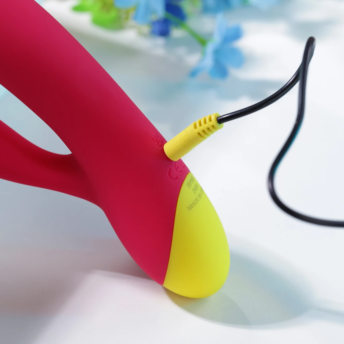 Cáp USB khá tiện lợi 