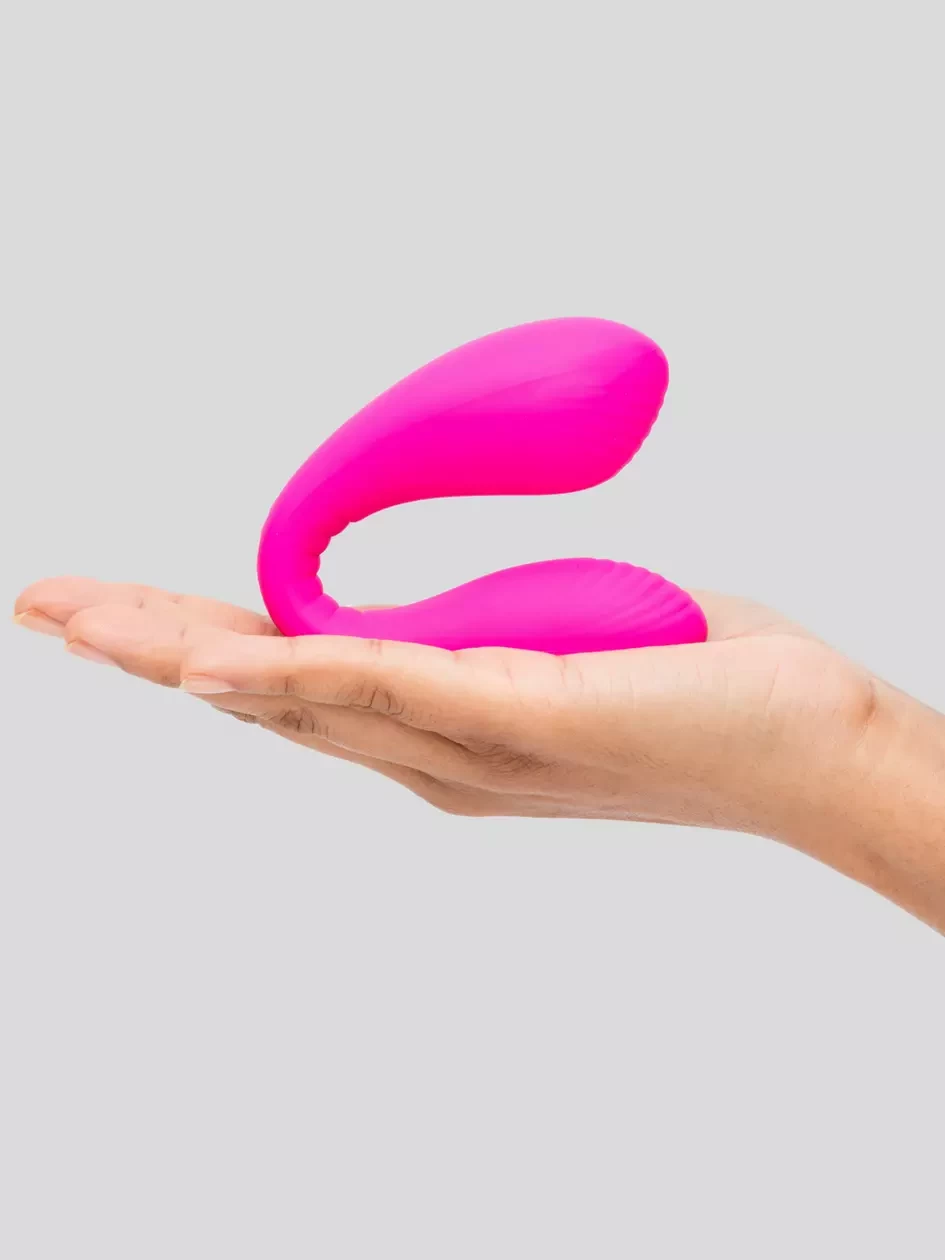 Quake Lovense cấu tạo từ silicone y tế và nhựa ABS cao cấp