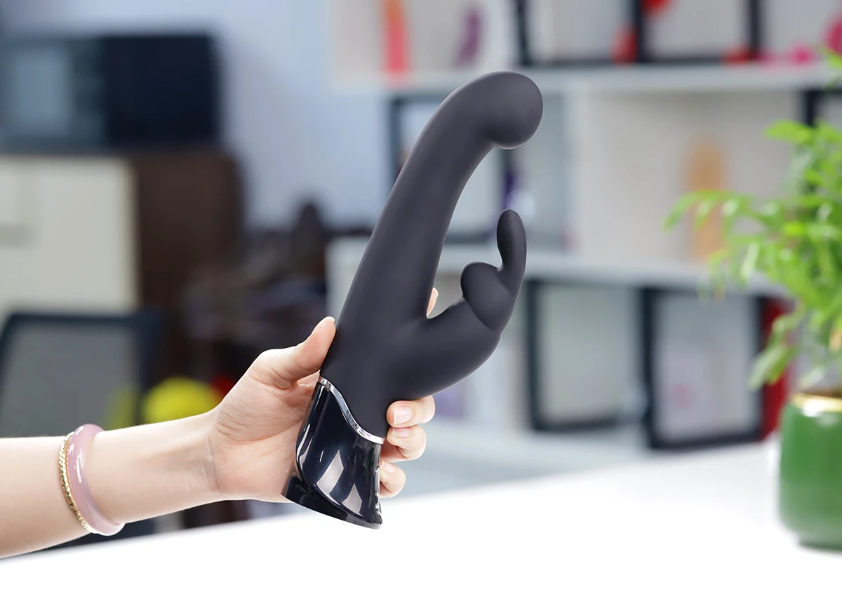 G Spot Rabbit Greedy Girl có vỏ bọc silicone mềm mại