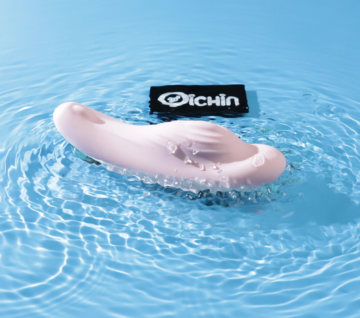 Rung động mạnh mẽ trên nước