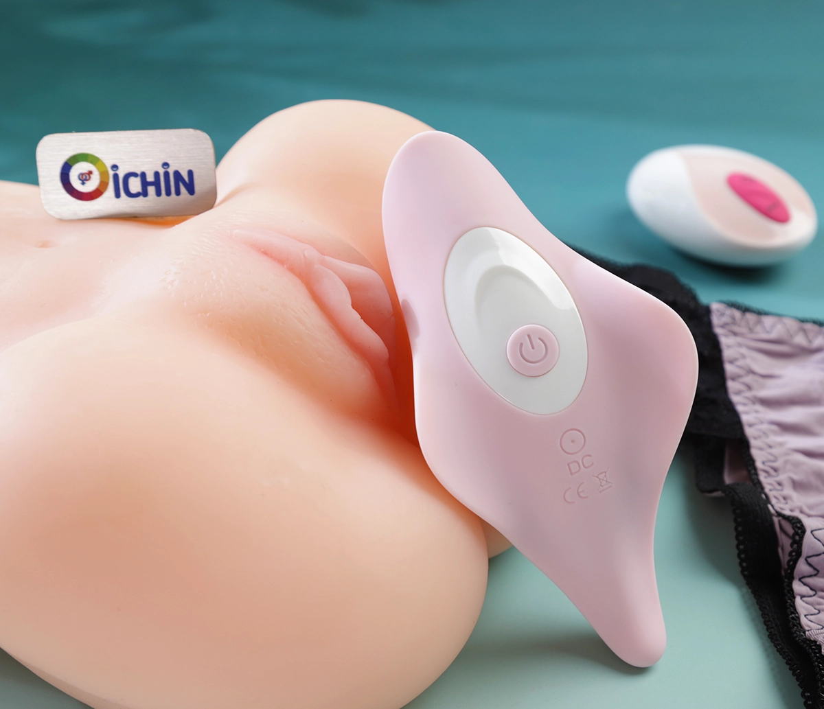 Thiết kế dạng cánh mở rộng, ôm xuống 2 bên. Gắn quần nhỏ chắc chắn, Không lo trơn tuột. Thiết kế dạng cánh mở rộng, ôm xuống 2 bên. Gắn quần nhỏ chắc chắn, Không lo trơn tuột.