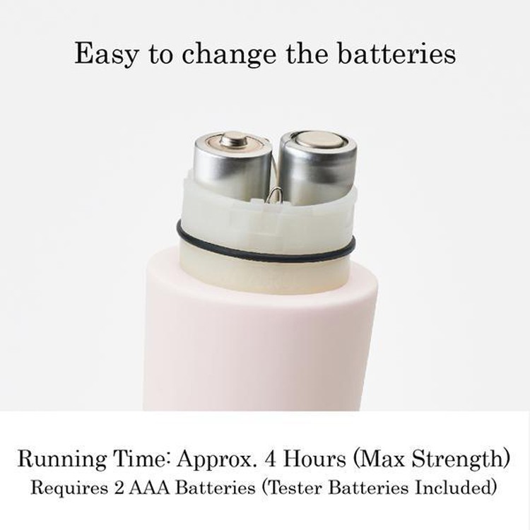 Sử dụng pin AA nhỏ, dễ dàng tháo lắp