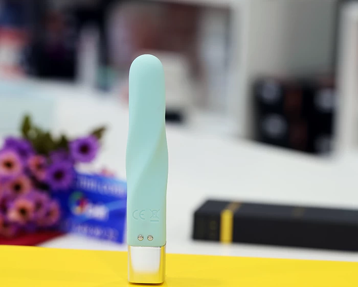 Thiết kế ngụy trang hình thỏi son xoắn ốc đầy tinh tế