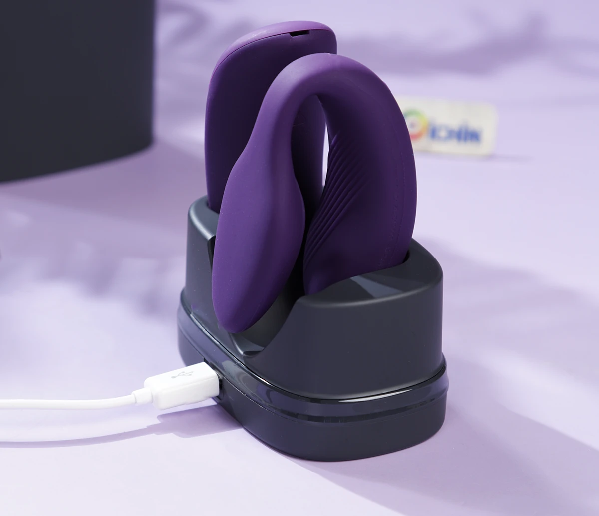 Hướng dẫn sạc We-vibe Chorus qua cổng USB trên sạc