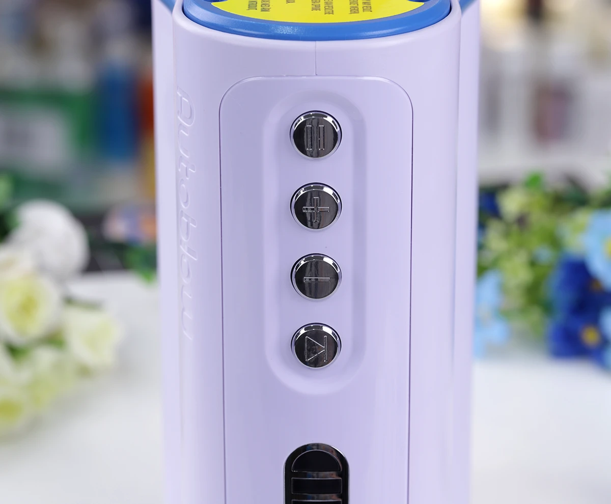 Bộ điều khiển được trang bị ngay trên thân máy 