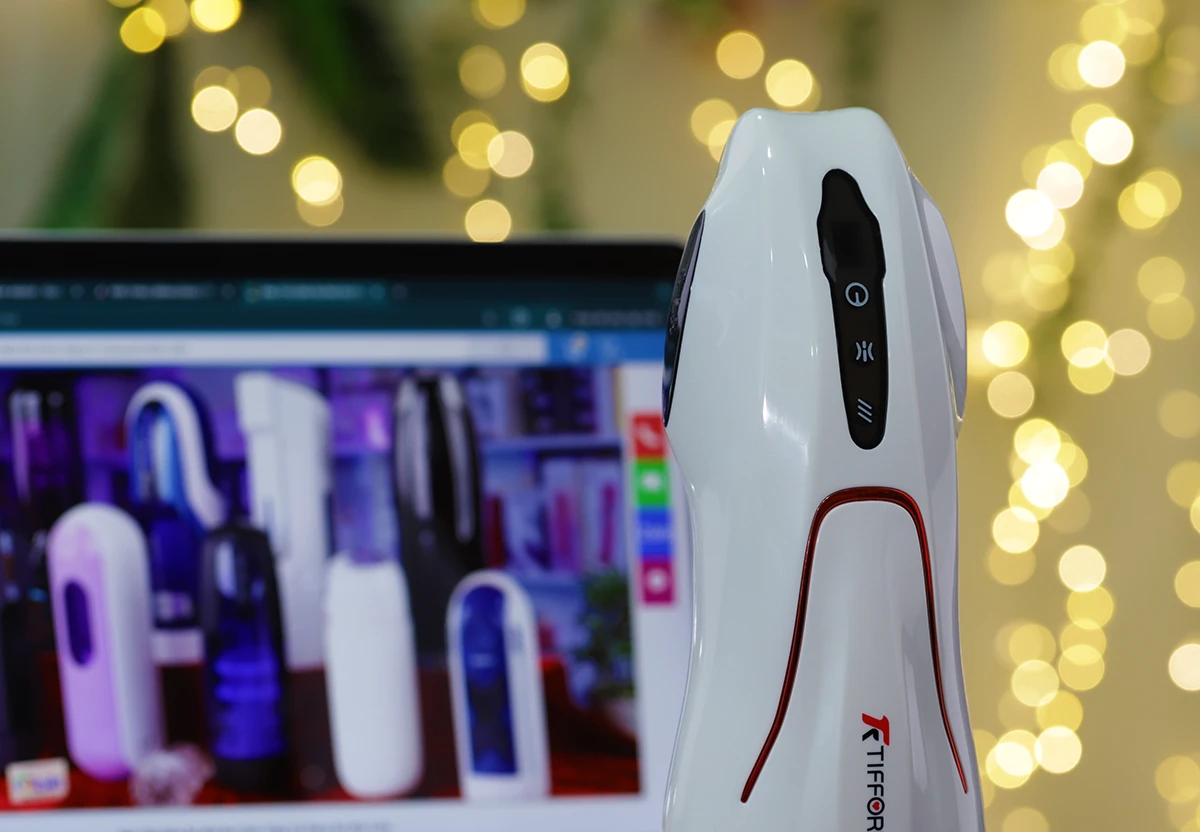 Yeain Tifforun Small Universe